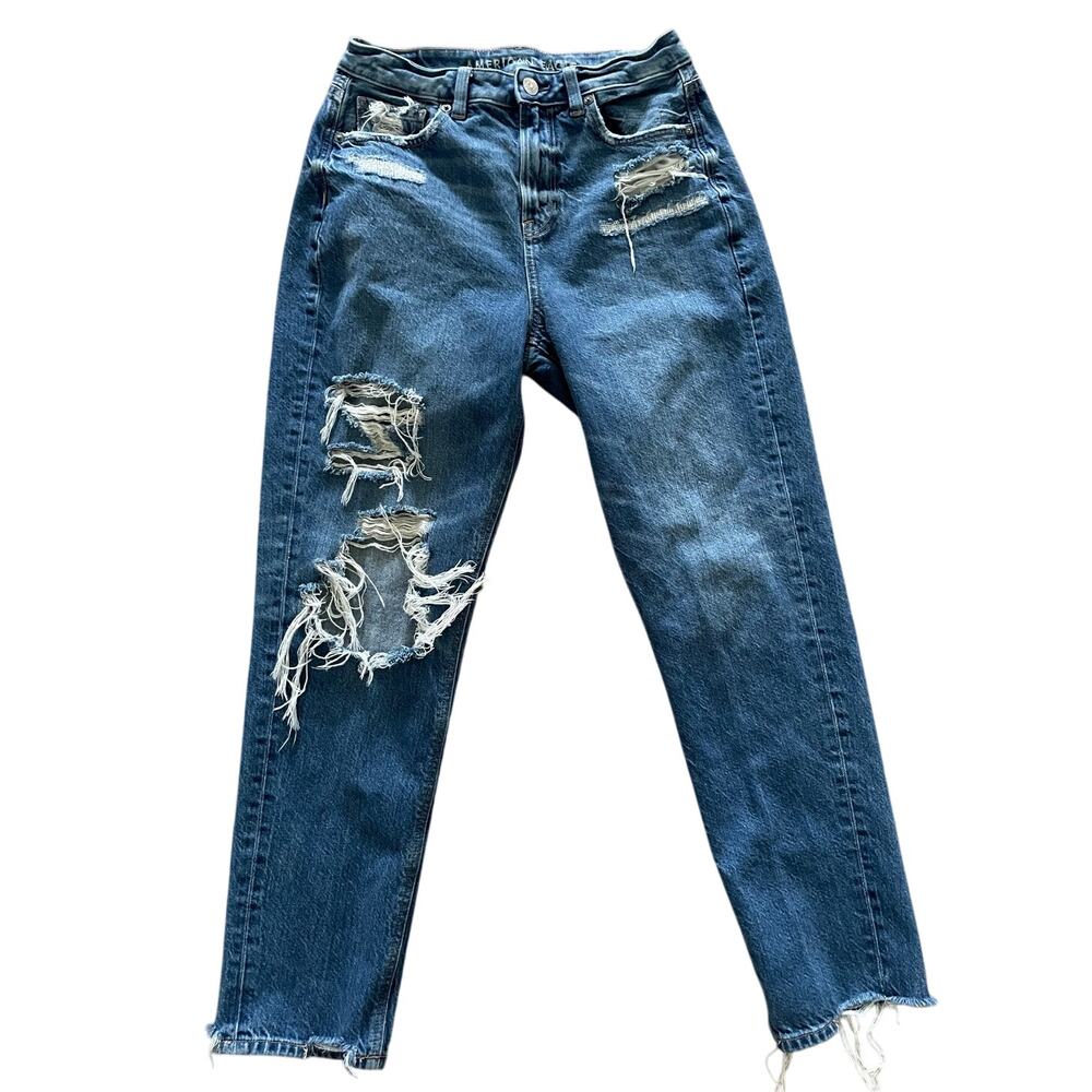 American Eagle Distressed Cropped Mom Jeans size 4 Med Wash